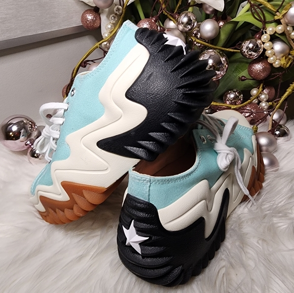 CONVERSE WMNS RUN STAR MOTION brand  new - Picture 5 of 10